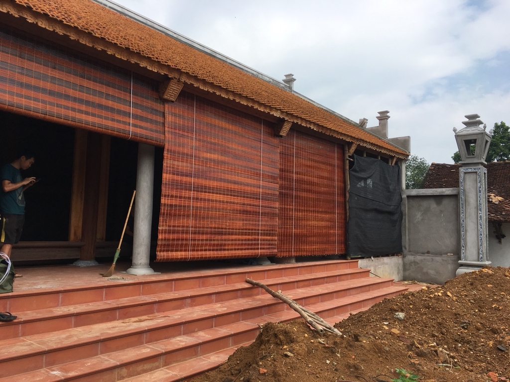 Mành che nắng nhà thờ