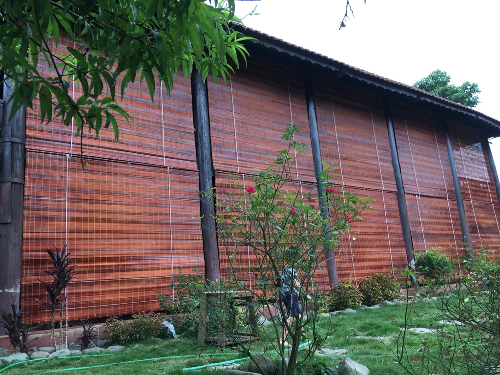Mành tre che nắng nhà hàng
