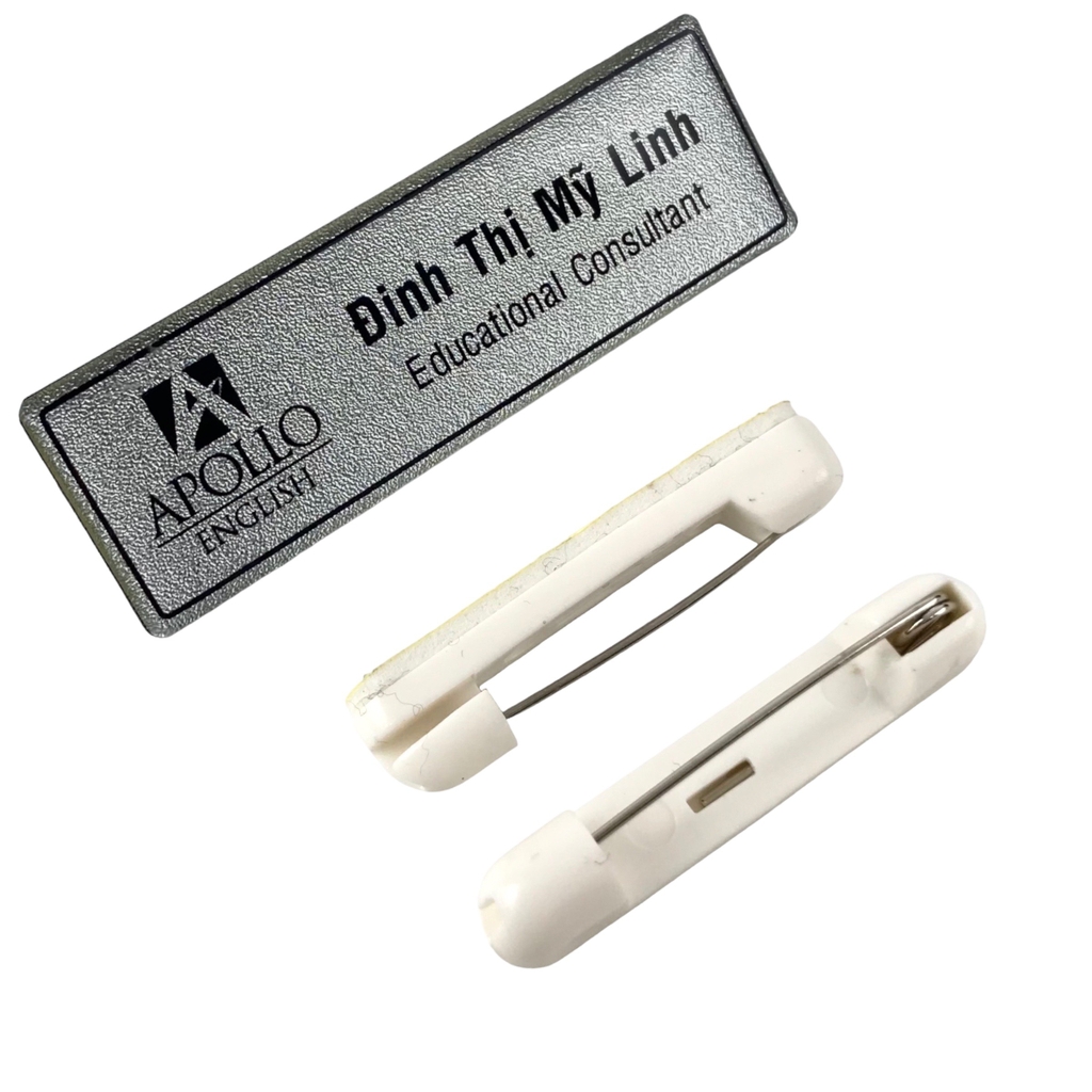 Thẻ tên kim loại đổ keo gắn kim 004 / nam châm N010