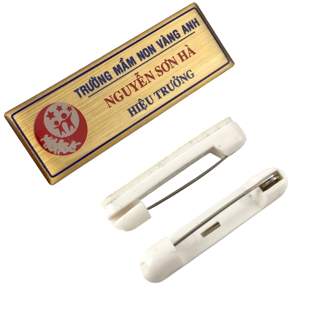 Thẻ tên kim loại đổ keo gắn kim 004 / nam châm N010