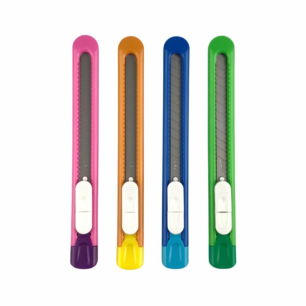 Dao rọc giấy Deli 2054 9mm (60/360)