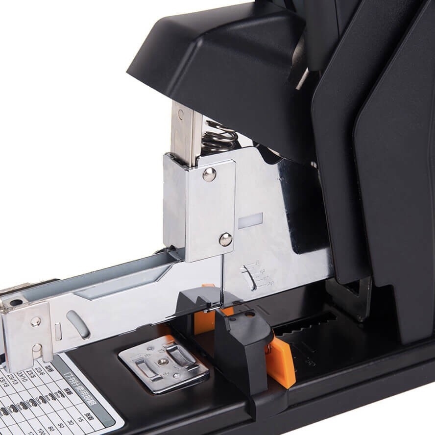 Bấm kim đại Deli 0385 210 tờ