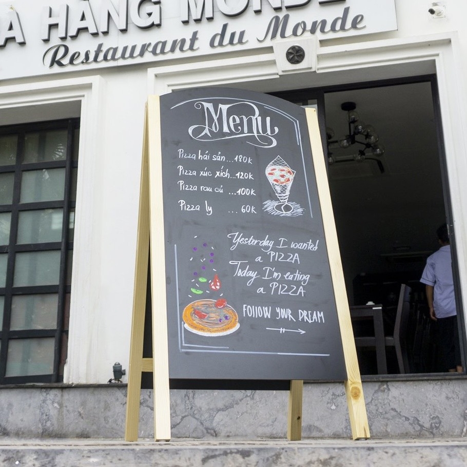 Bảng menu chân đứng 2 mặt TH Slide khung gỗ