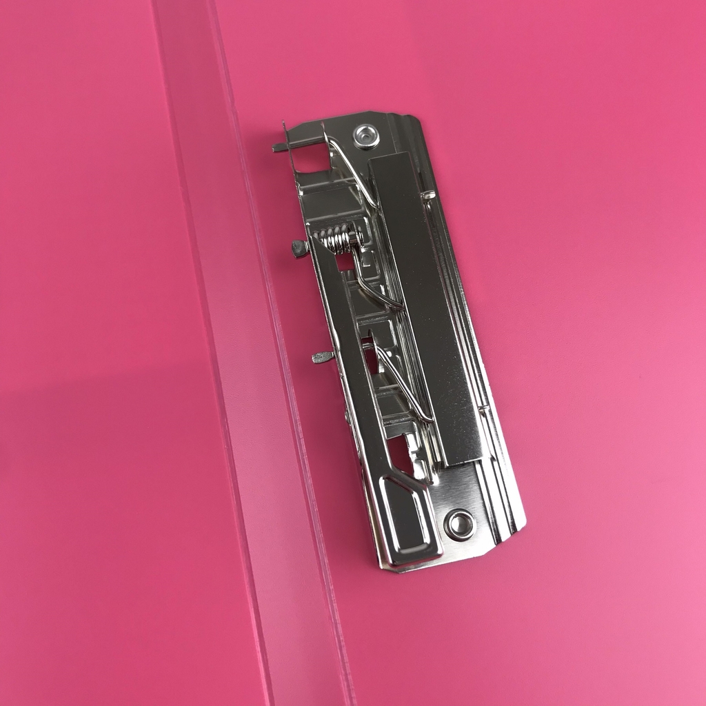 Bìa 1 kẹp Plus 82-V131 / 82-V132 / 82-V133 / 82-V134 / 82-V135 /  82-V136 (50)