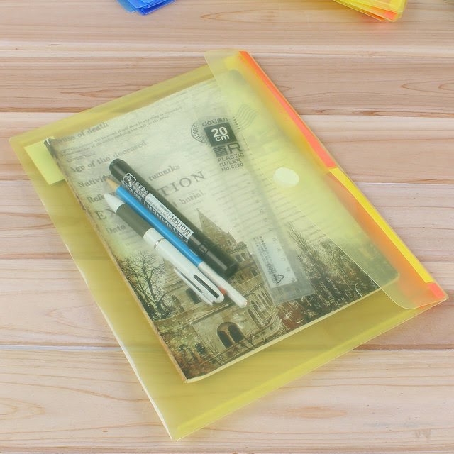 Bìa nút dán Deli 5504 (12/180)