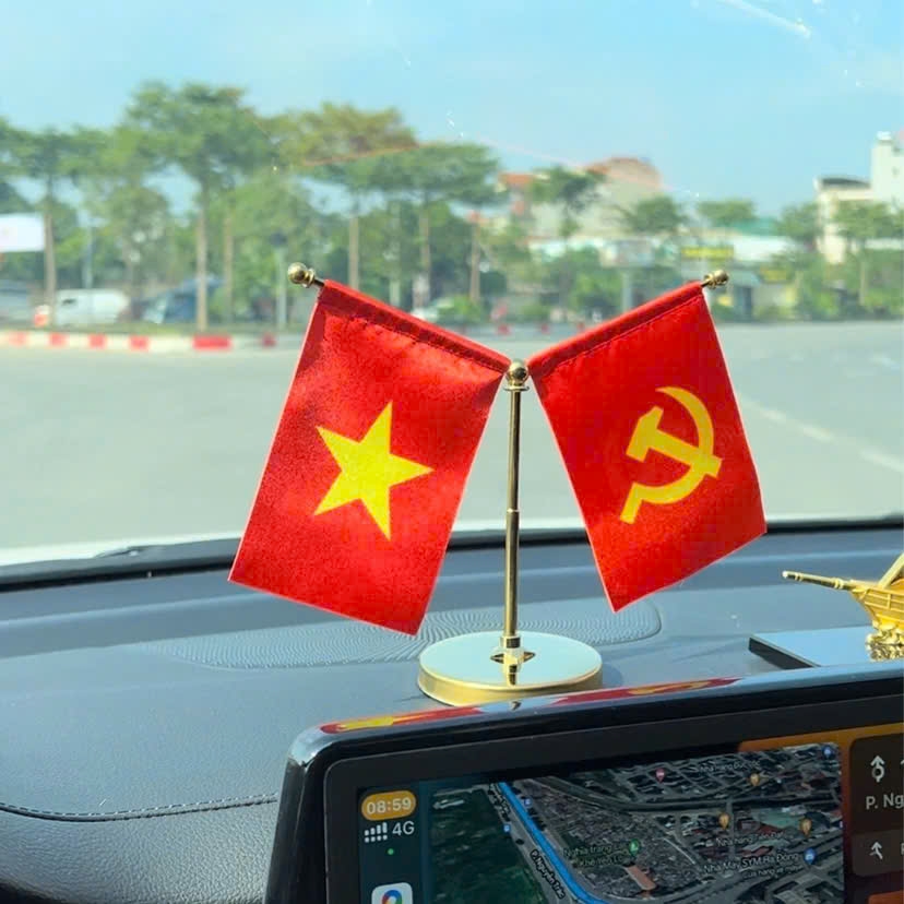 Cờ để bàn chữ Y mạ vàng