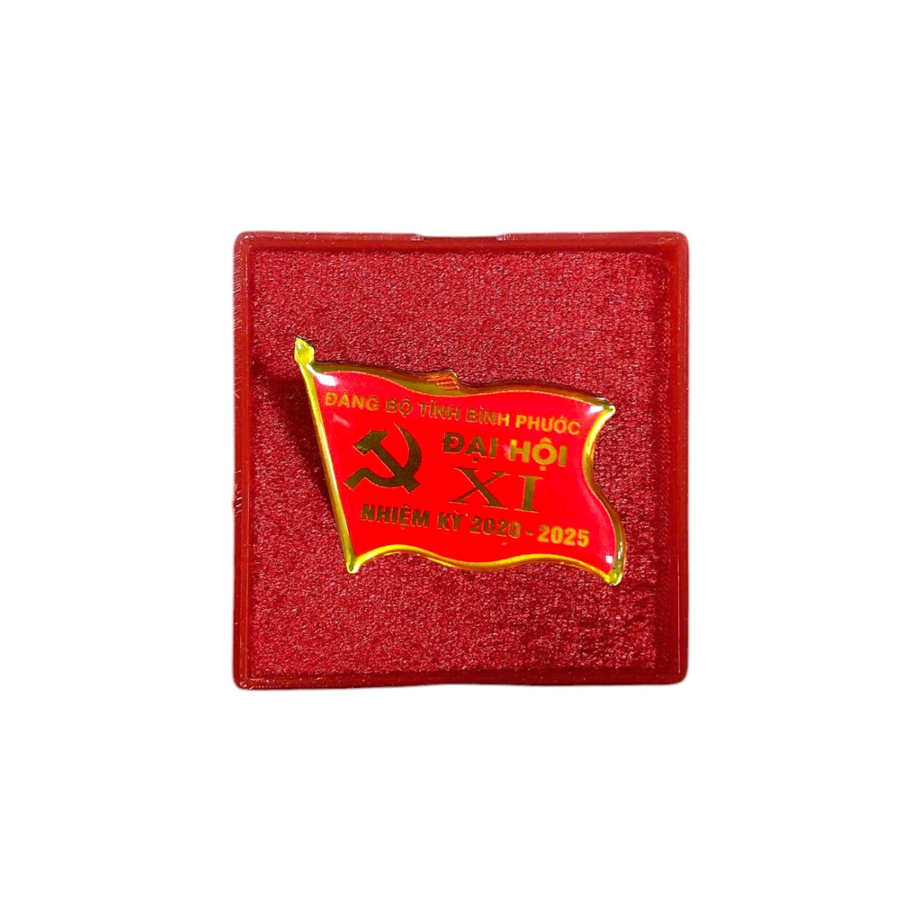 Hộp nhựa đựng thẻ số 4 6x6cm đỏ nhung