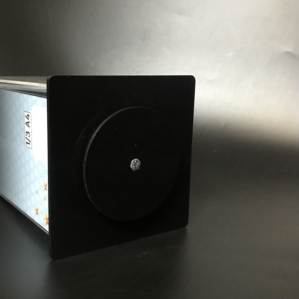 Kệ mica 4 mặt Enter E24B 100x210mm đế xoay (10)