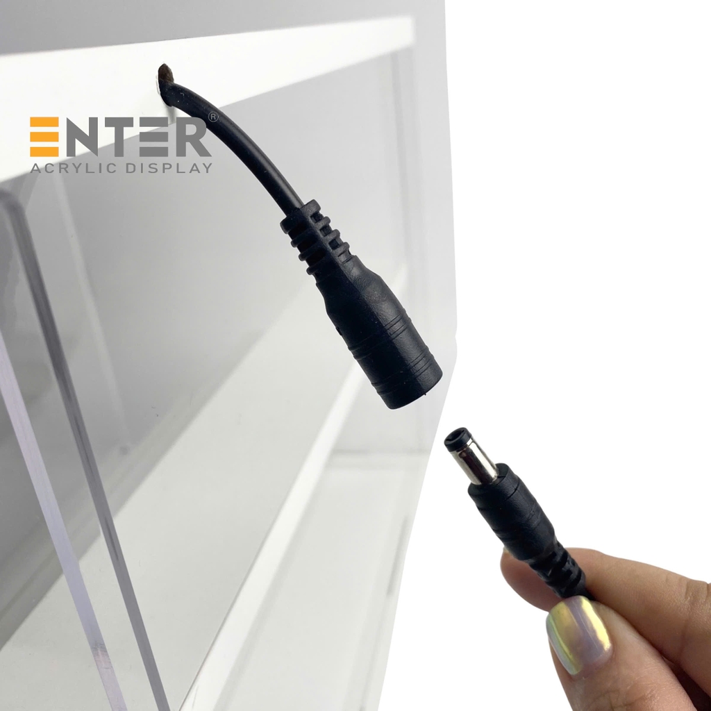 Hộp trưng bày Enter TB311 3 tầng 33x21x25cm có đèn