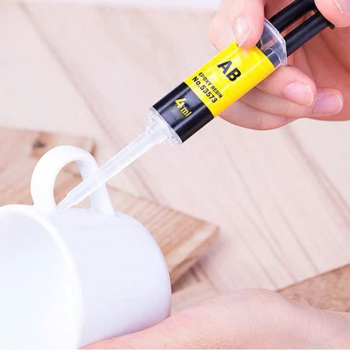 Keo dán đa năng Deli A526 4ml (12)