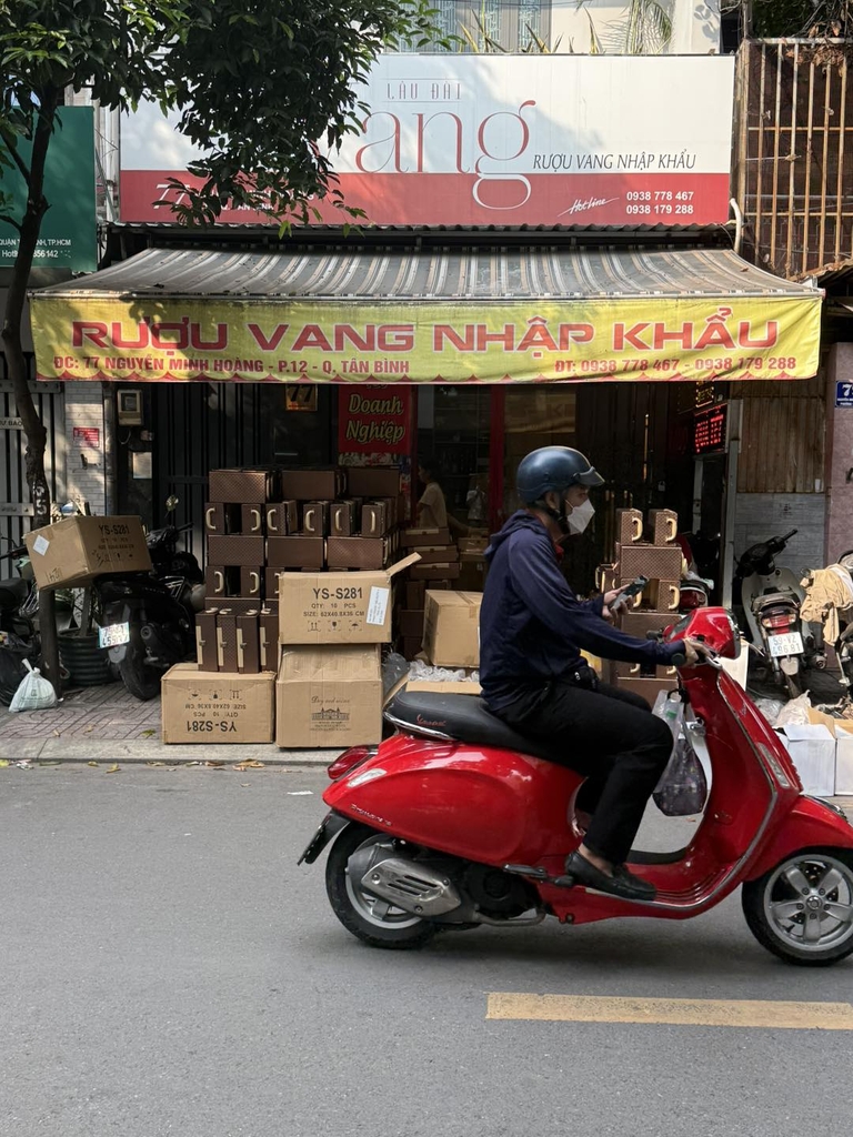 Rượu vang chính hãng tại TP. Hồ Chí Minh | Rượu Ngon Lâu Đài Vang