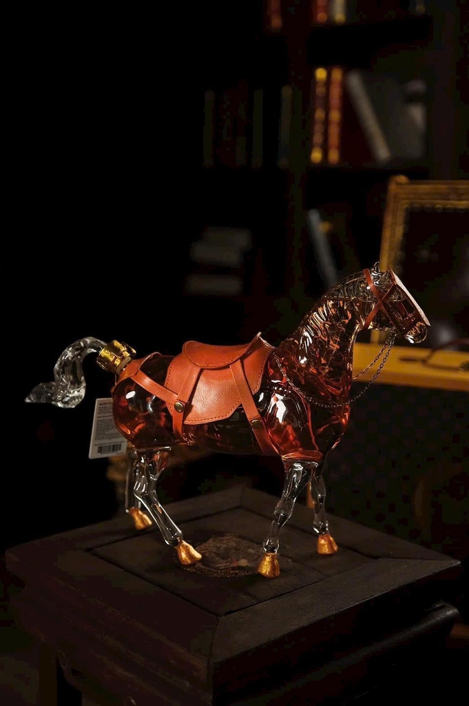 Địa chỉ bán rượu linh vật Tết 2026 – Rượu Con Ngựa HCM