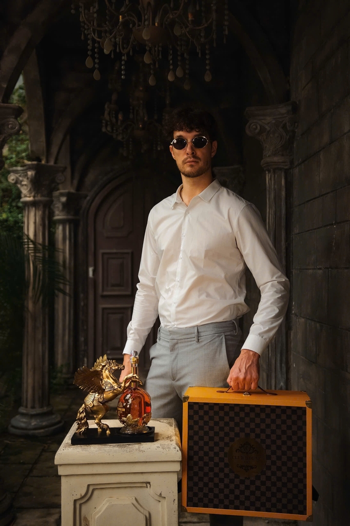 🐎 Mua Rượu Linh Vật Tết 2026 Tại HCM – Địa Chỉ Uy Tín Lâu Đài Vang (laudaivang.vn)