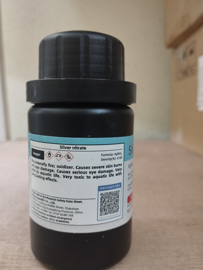 Silver nitrate (AgNO3)