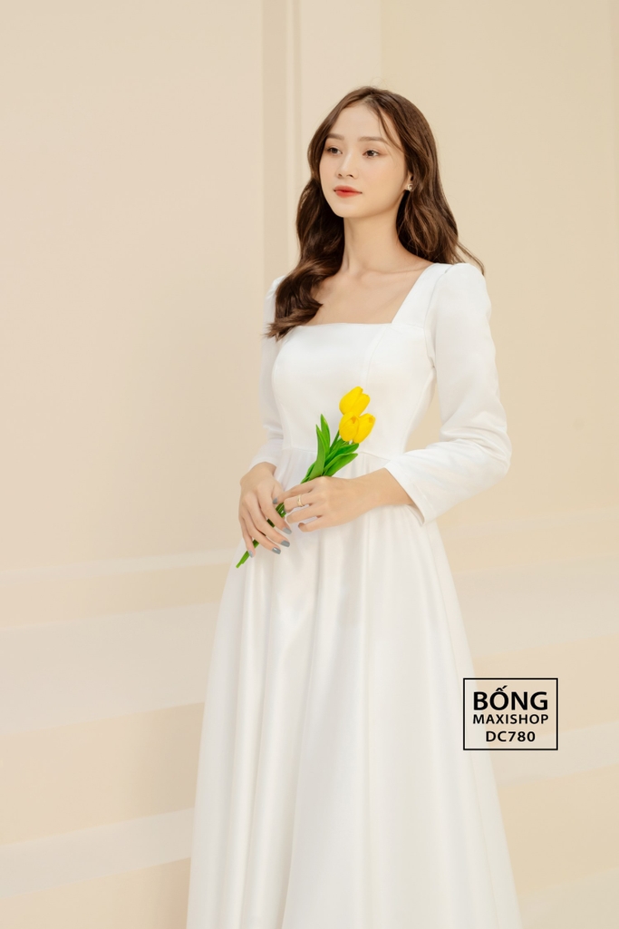 VÁY CƯỚI TAY REN DÀI KÍN CỔ THANH LỊCH TL001 - VÁY CƯỚI CAO CẤP LINH NGA  BRIDAL