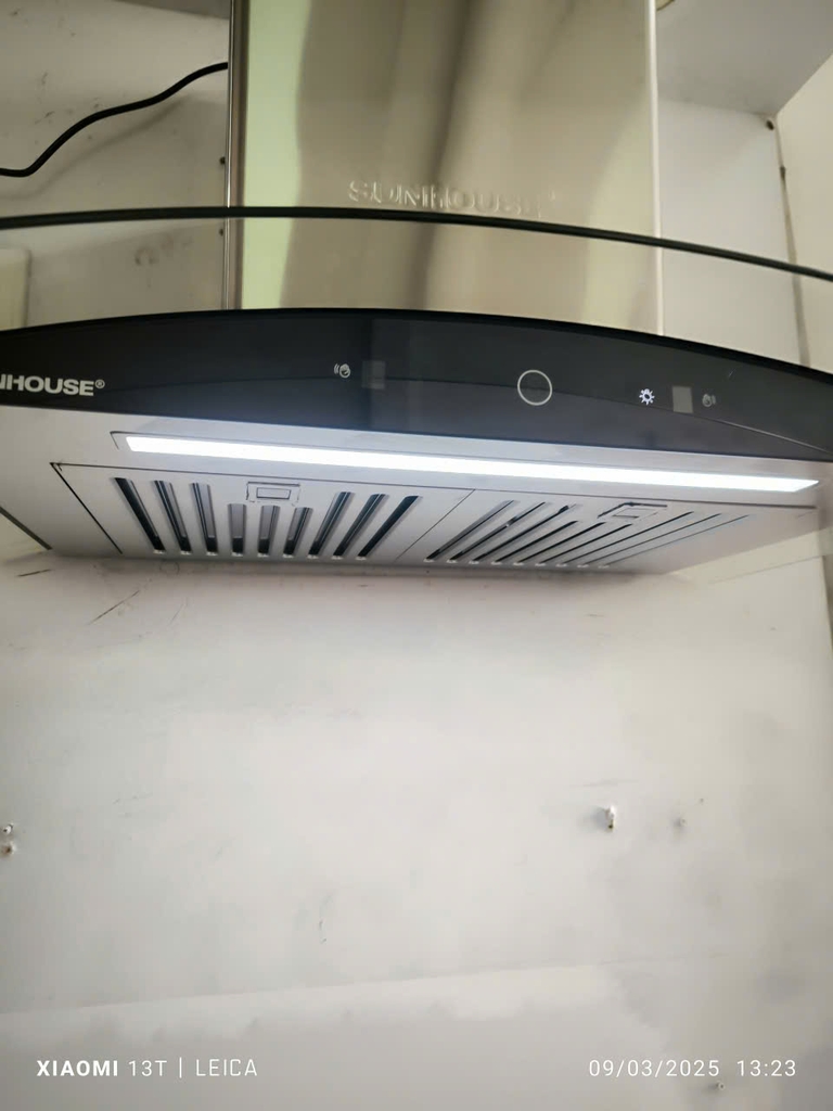 Máy Hút Mùi Sunhouse SHB5HM-9999Pro