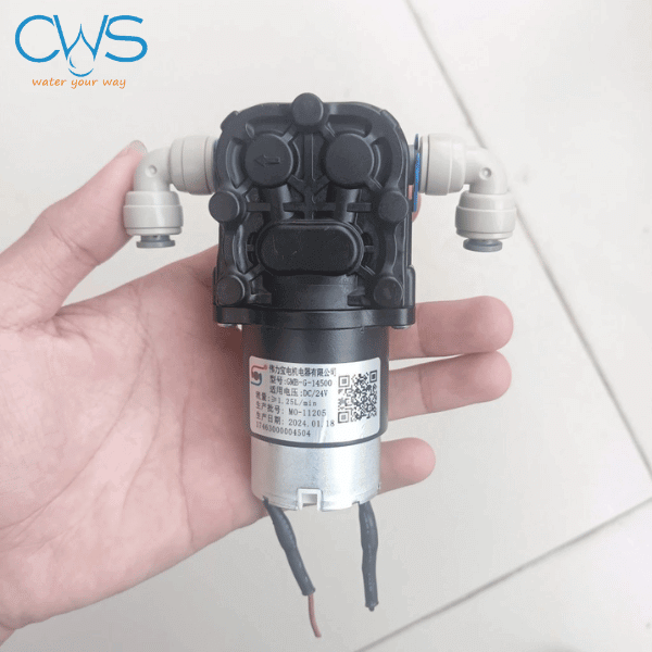 Bơm hút bình Toshiba 24V