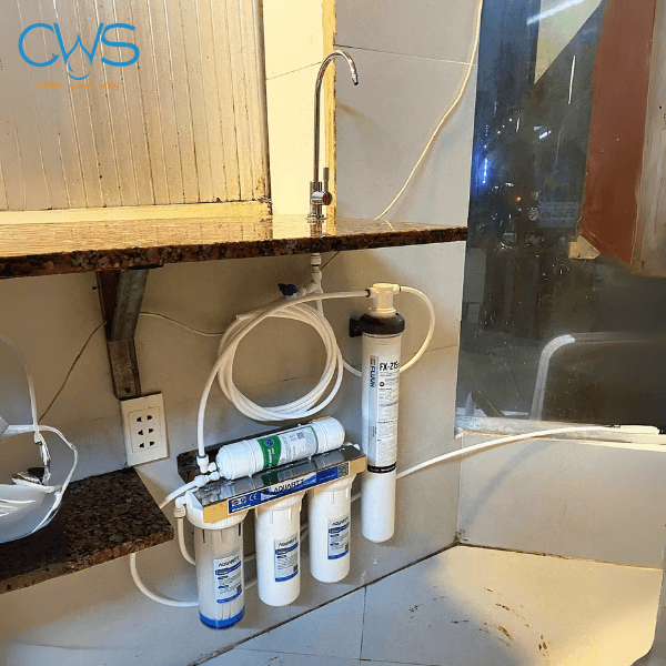 Hình ảnh lắp đặt máy lọc nước Chungho FLUUX FX21S cho nhà hàng