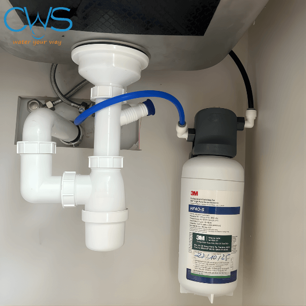 Hình Ảnh Lắp Đặt Thực Tế Máy Lọc Nước 3M Aqua-Pure ICE140S-WOI Tại Quán Cà Phê