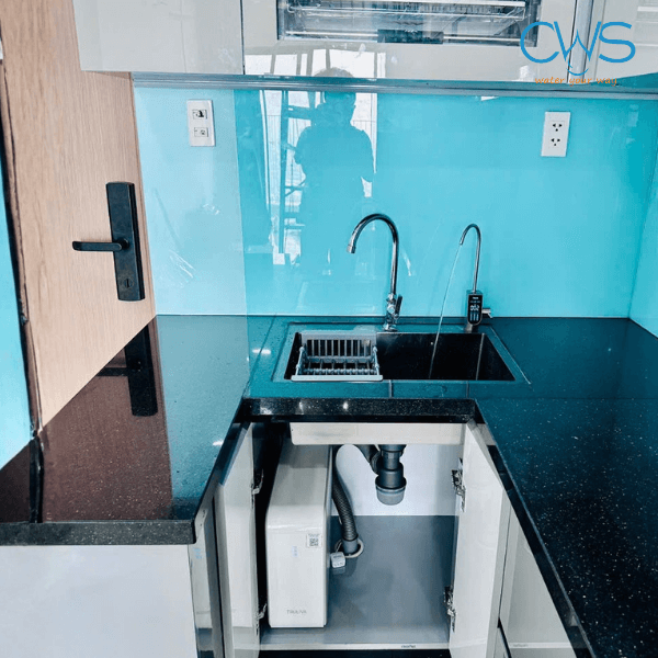 Lắp đặt máy lọc nước Truliva UR5840 tại nhà chung cư