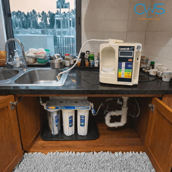 Lắp đặt thực tế bộ tiền lọc 3 cấp Thái Lan 10 Inch cho máy điện giải ion kiềm Kangen SD501