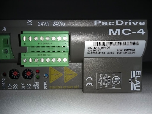 sua-chua-servo-schneider