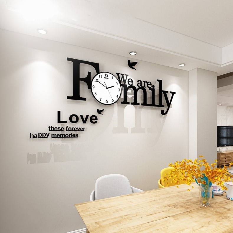 Đồng hồ treo tường hiện đại CL013 - We are family