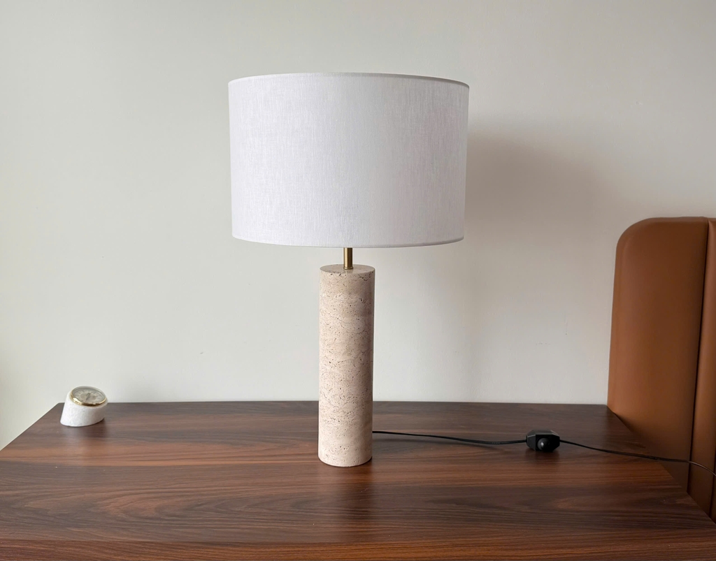 STONE PRODUCT - TABLE LAMP - ROUND BASE