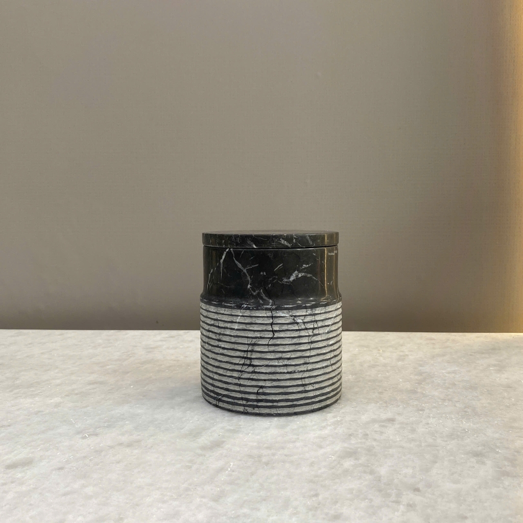 GIẢM 30% - THANH LÝ - HỘP ĐỰNG ĐỒ - SALE24 - ĐEN Ý