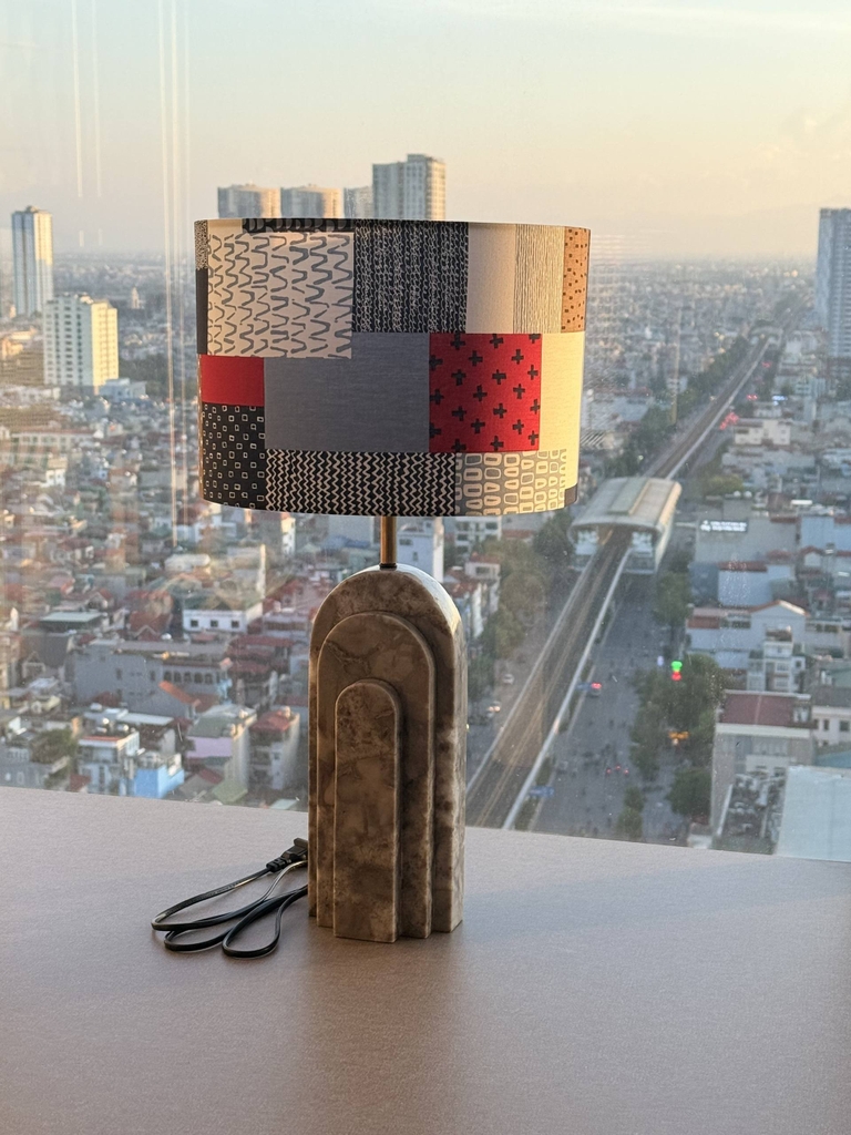 STONE PRODUCT - TABLE LAMP - ROUNDED TOP BASE