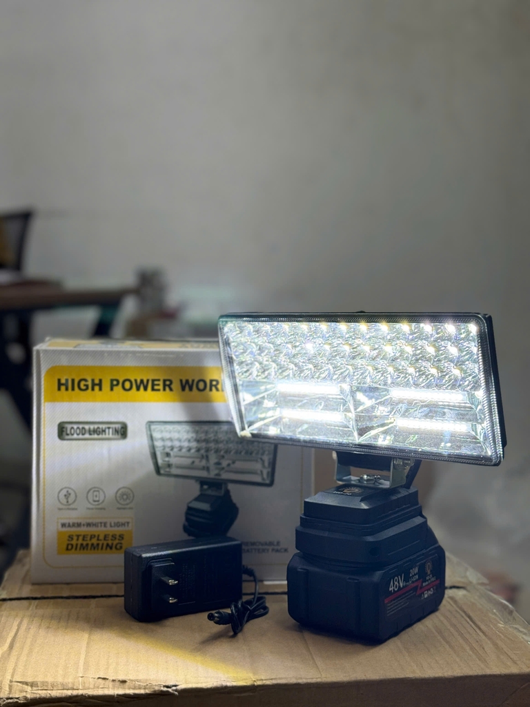 Đèn Sạc Di Động 84 Bóng - 20W (DÙNG PIN CHÂN RỜI)