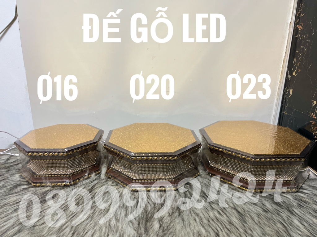 ĐẾ GỖ LED TƯỢNG PHẬT VÀNG -  ĐỔI MÀU, ĐÀI SEN TƯỢNG PHẬT