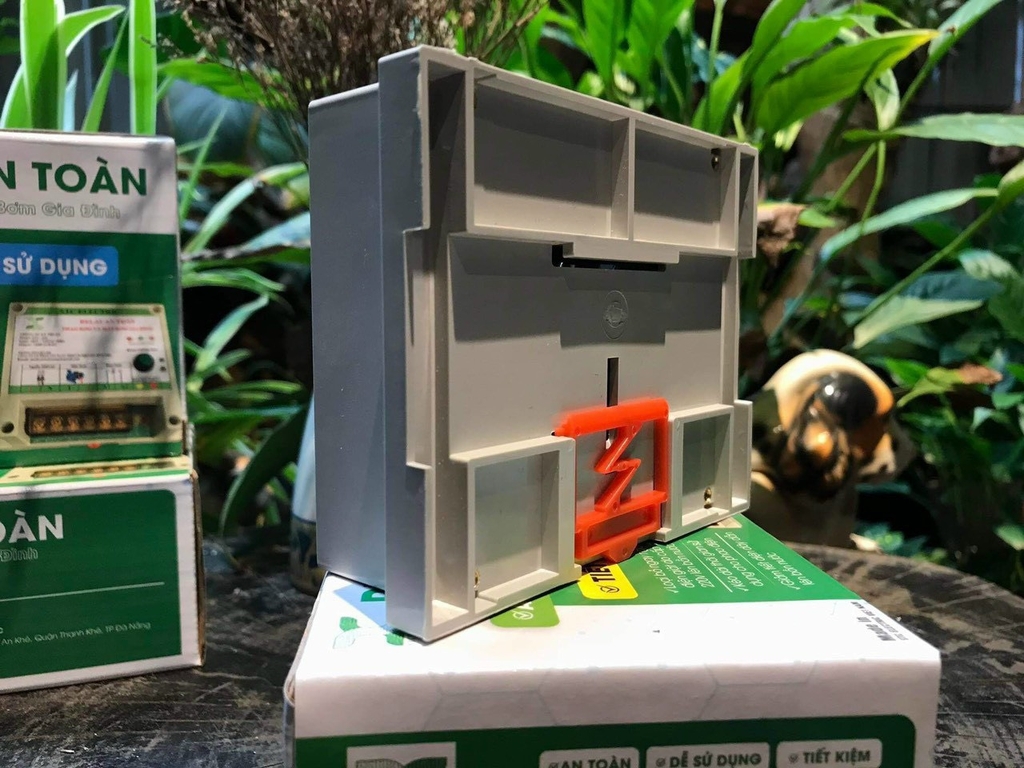 Thiết bị điện STC ELECTRIC, RELAY an toàn máy bơm và phao bơm gia đình.