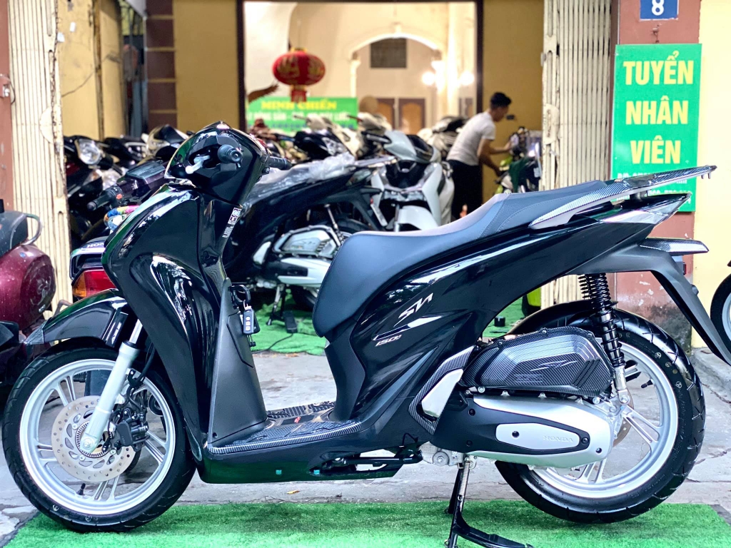 Bảng giá Honda SH mới nhất trong giữa tháng 22021