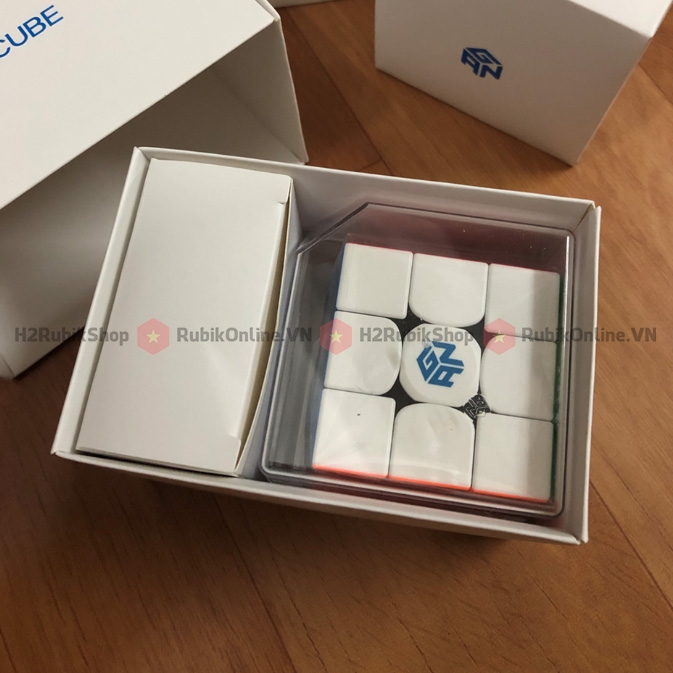 GAN 354 M V2 3x3 phiên bản 2021 Stickerless Kèm GES+