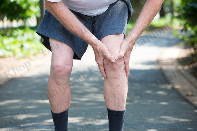 Xoa bóp hỗ trợ điều trị thoái hóa khớp gối