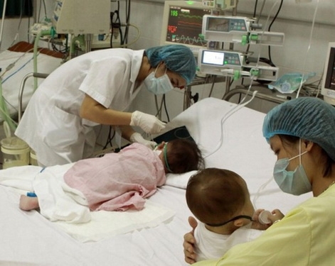 Phòng 5 bệnh trẻ dễ mắc vào mùa hè