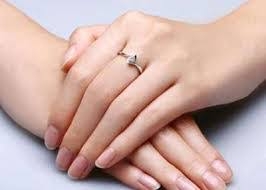 Top vitamin, khoáng chất, và thực phẩm giúp móng tay đẹp