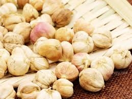 Bạch đậu khấu ấm dạ dày
