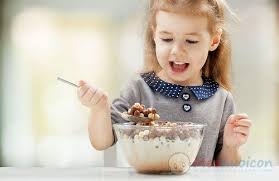Vì sao trẻ ăn nhiều không bụ bẫm?