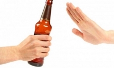 Rượu bia đi đến đâu, tàn phá cơ thể đến đó: Tết cổ truyền nên làm thế nào?