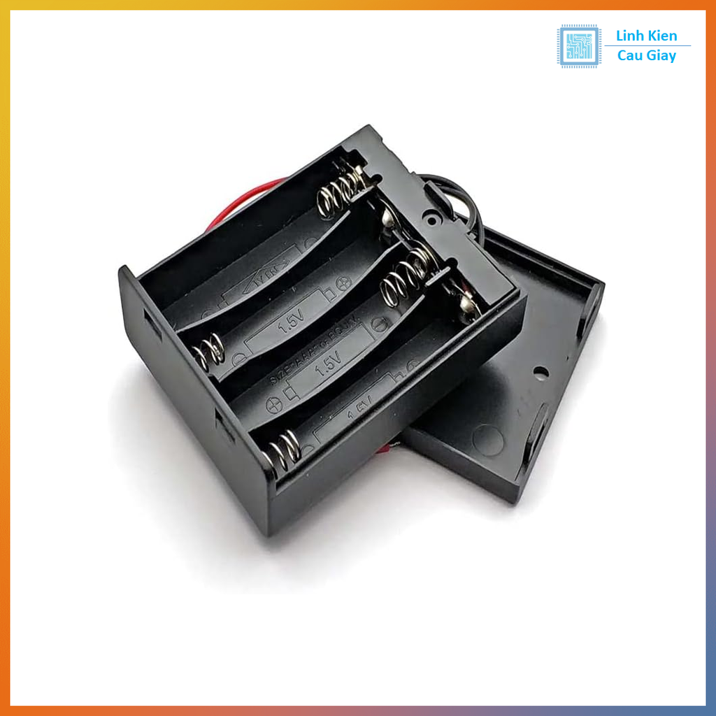 Hộp đế 4 pin AA có nắp và công tắc