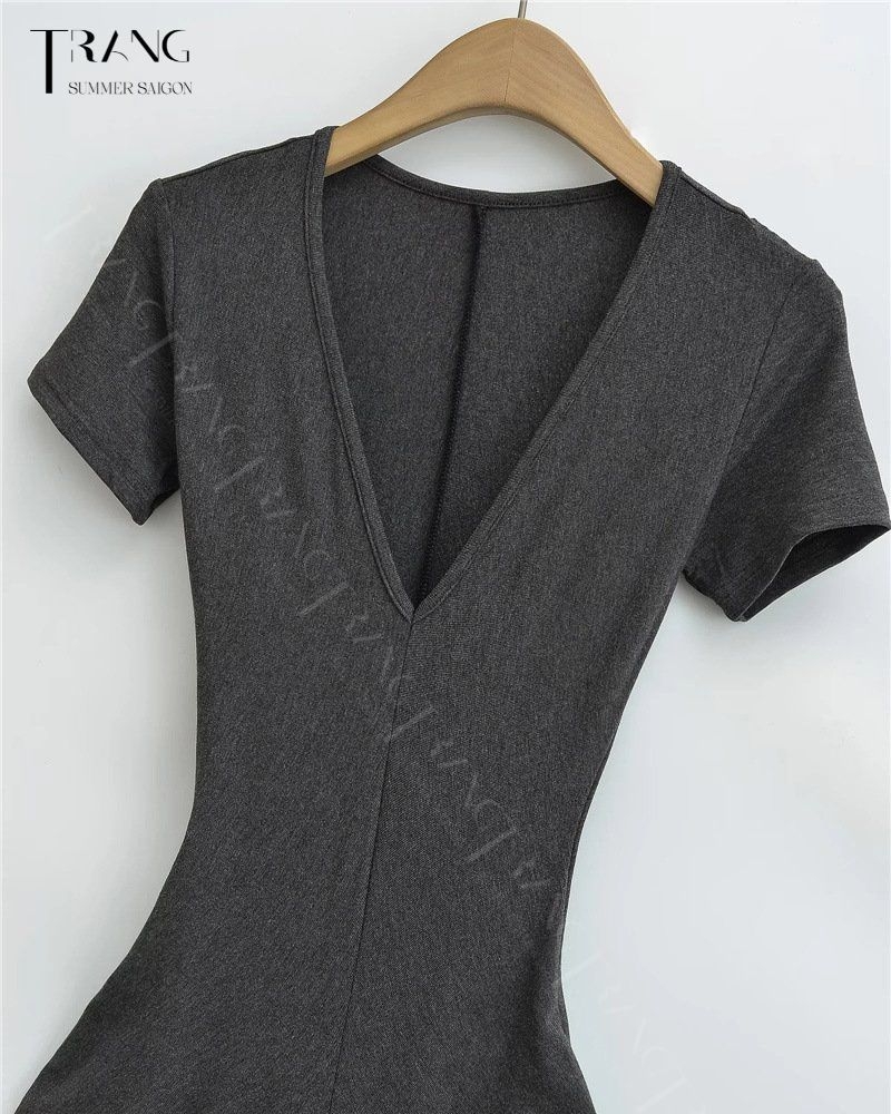 ĐẦM ÔM BODY DÁNG DÀI CỔ CHỮ V NHẤN EO MÀU XÁM