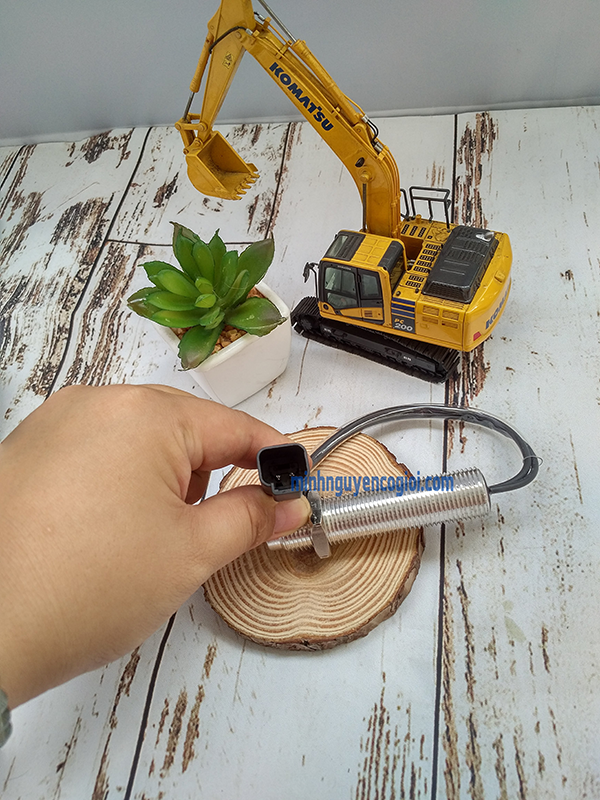 Cảm biến  máy xúc E330C, 4P-5820