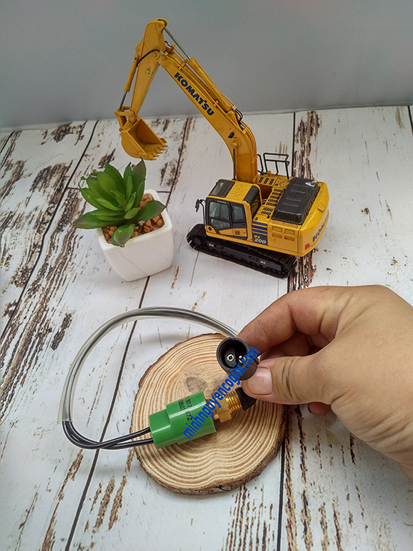 Cảm biến áp suất E320 /106-0180, 309-5768
