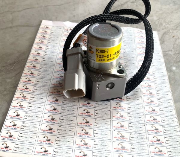 Van điện PC200-7