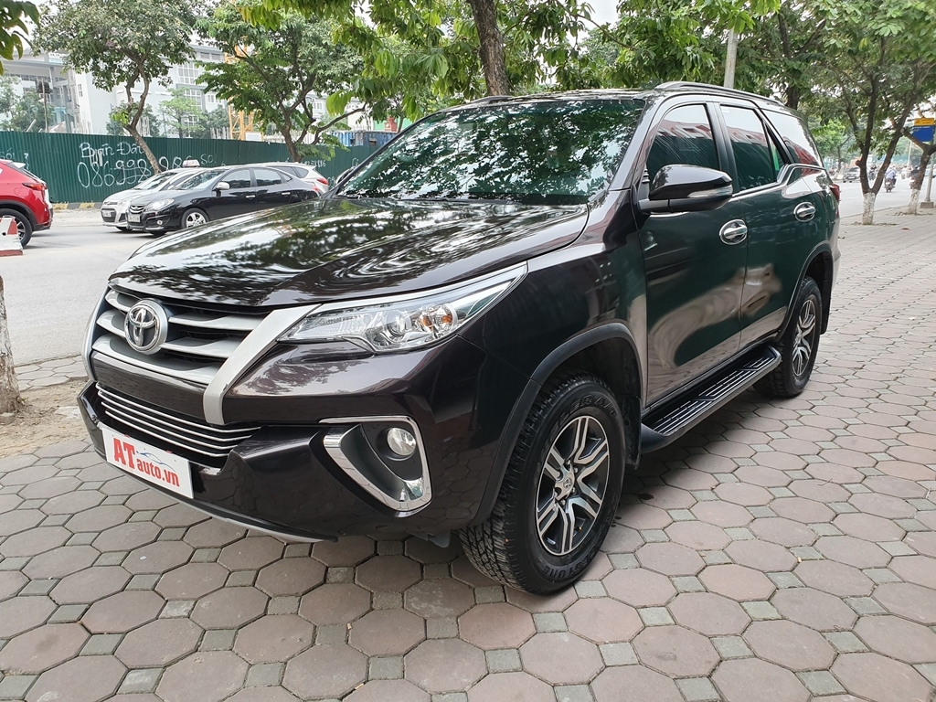 Toyota Fortuner 2017 có giá bán từ 981 triệu đồng tại Việt Nam