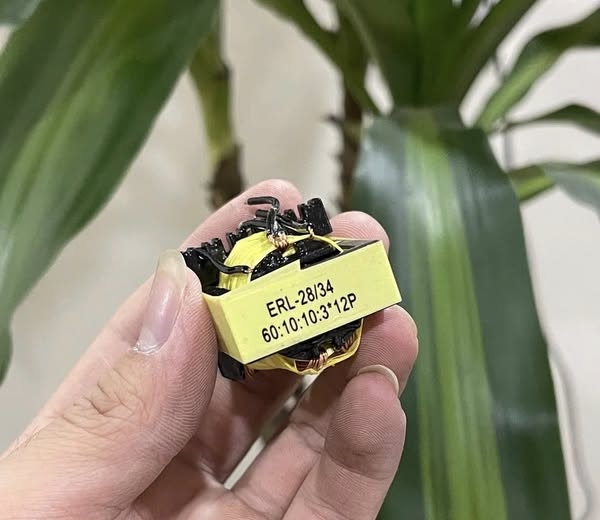 Biến Áp Xung EC2834 E28 ERL2834 60/10/10/3x12p