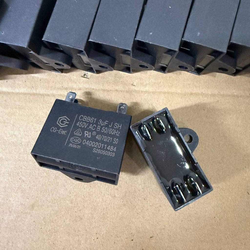 Tụ CG CBB61 3uF 450VAC 4 Chân Dẹt