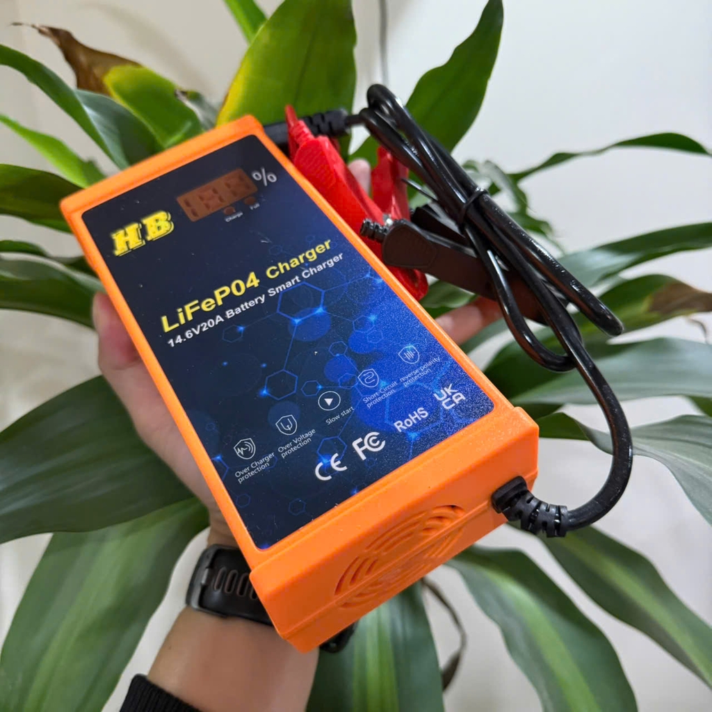 Bộ Sạc Pin Sắt HB 4S 14.6V 20A Kẹp Đỏ Đen